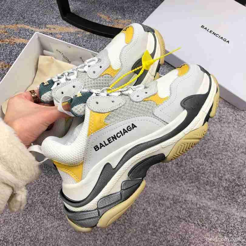 Men Balenciaga Triple-S Sneaker Grey