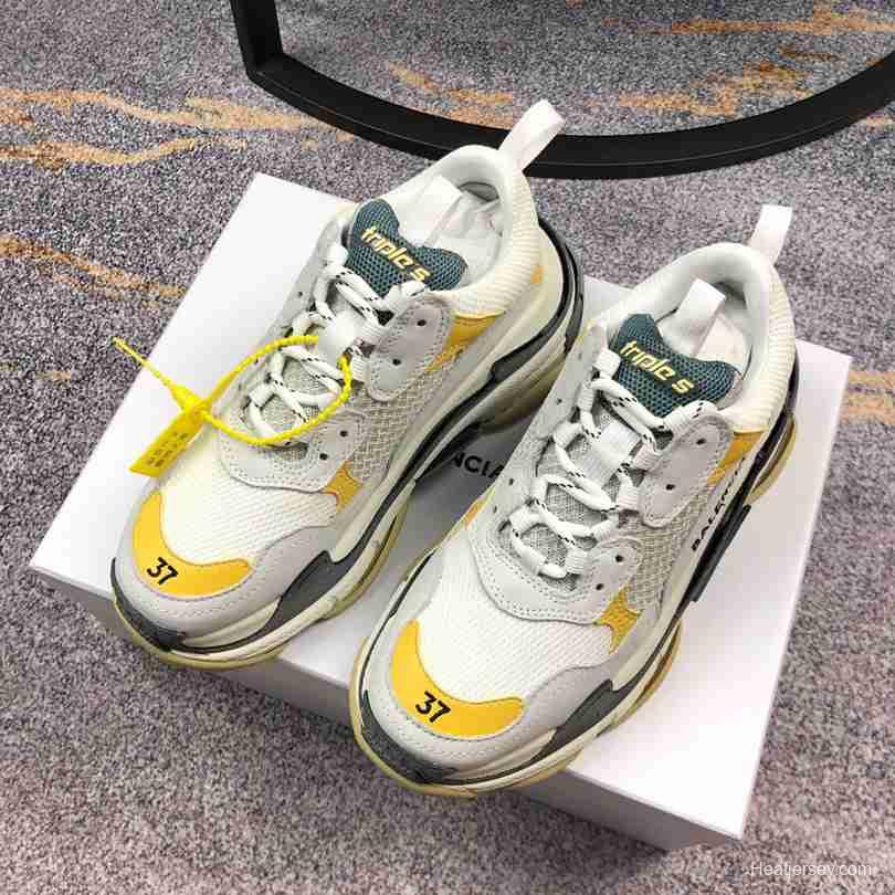 Men Balenciaga Triple-S Sneaker Grey