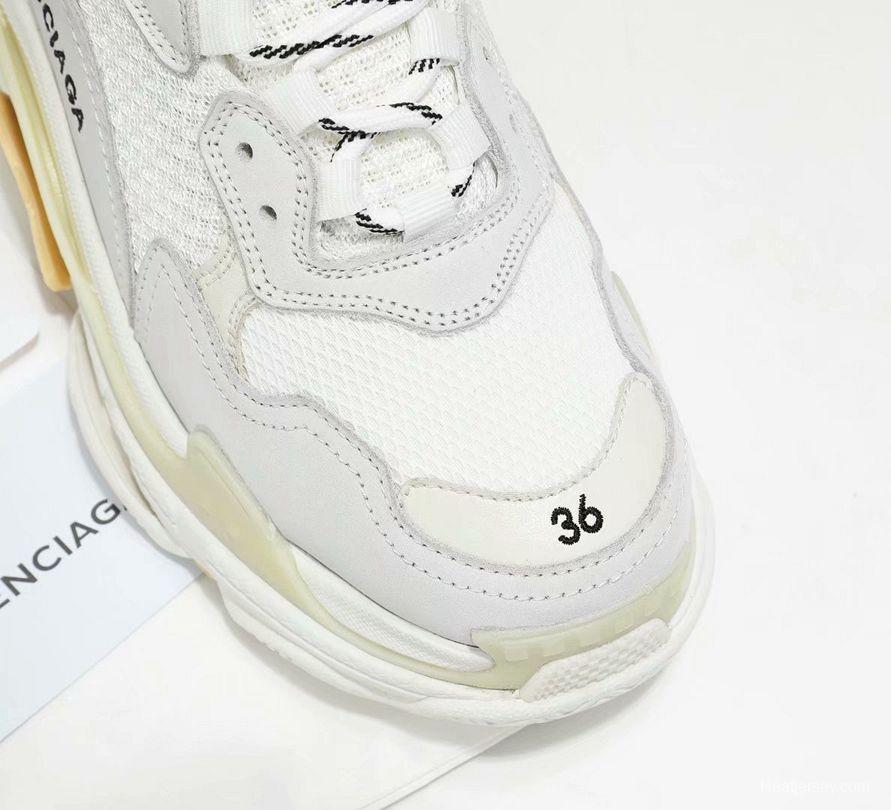 Men/Women Balenciaga Triple S Sneaker White Item 6380340